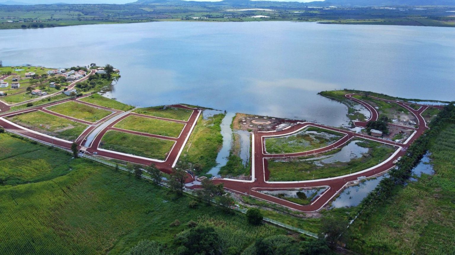 Tu casa de campo frente al lago